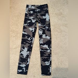 Mono B- High-rise Jungle Camo Print yoga leggings